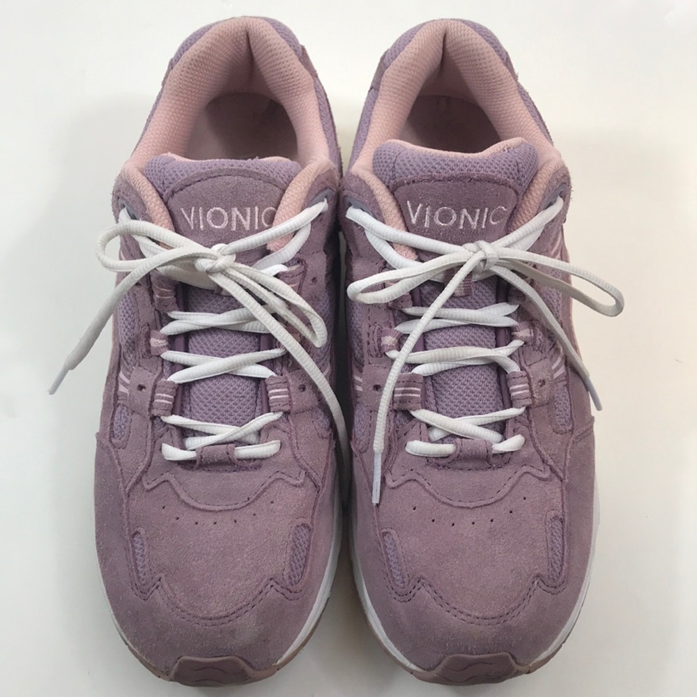 Vionic sneakers, size 9.5, EUC